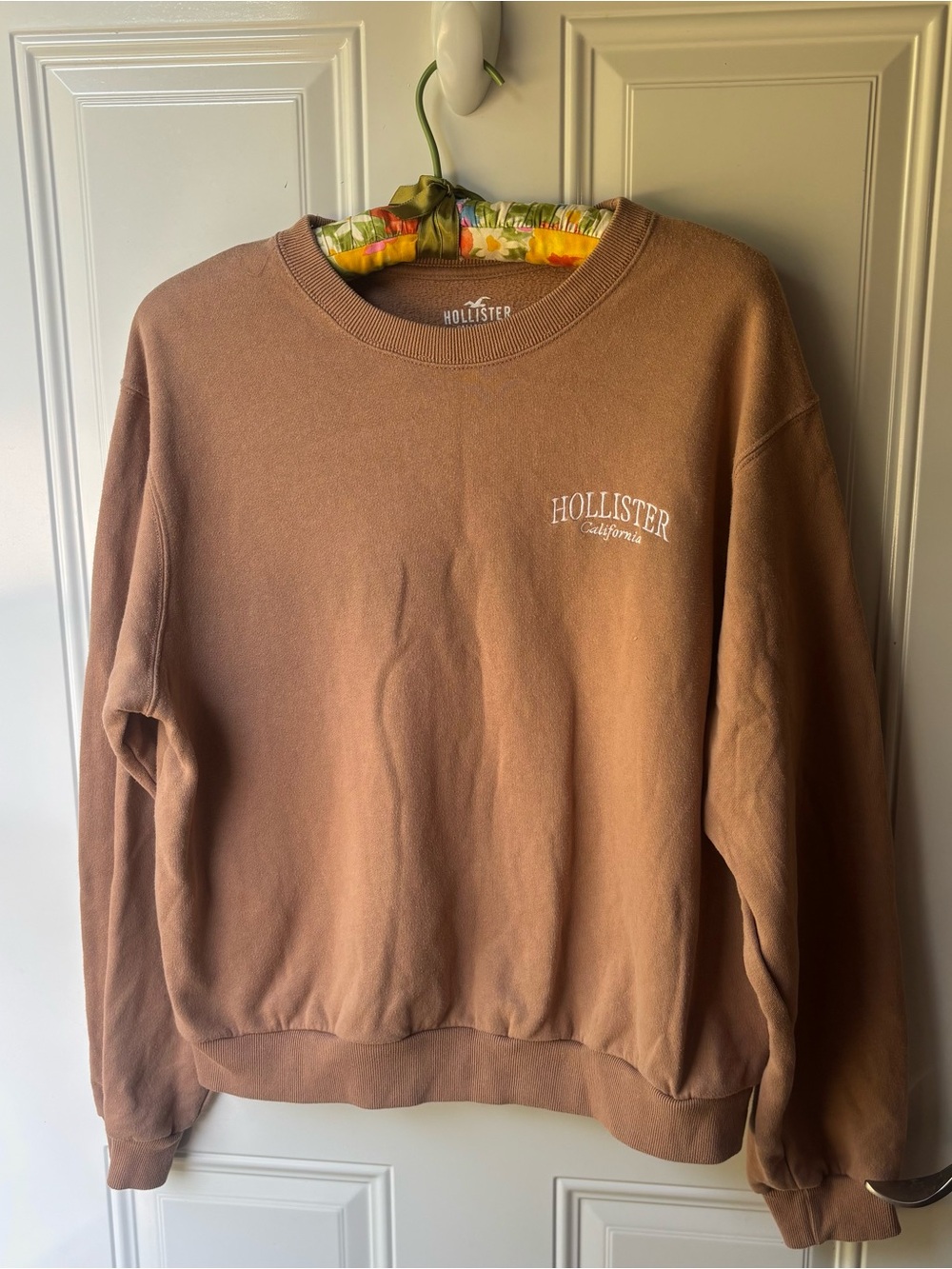 Hollister California Taupe Fleece Crewneck Sweatshirt Women’s Small